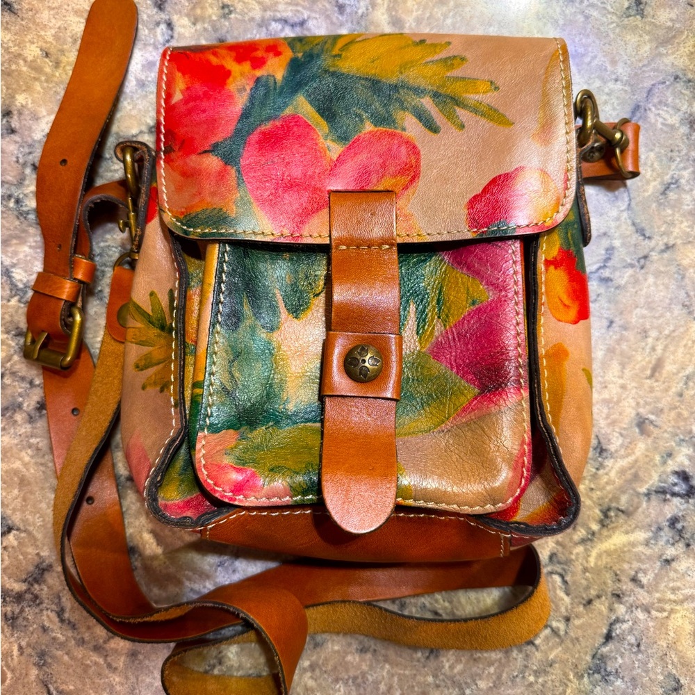 Patricia Nash crossbody leather bag